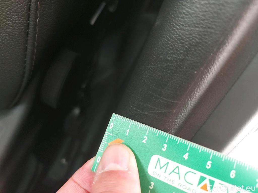  Opel  Crossland  X Business Elegance 1.2 Turbo 110CV BVM6 E6d #9