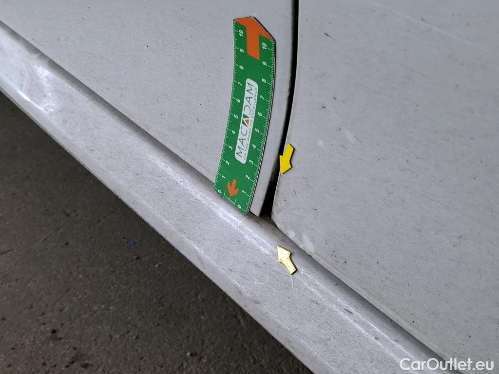  Peugeot  208  GT Line 1.2 PureTech 130CV BVA8 E6d #3