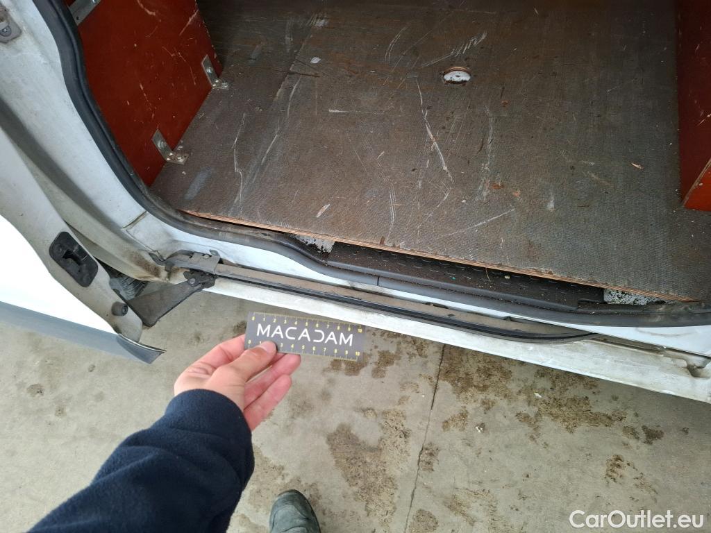  Renault  Trafic RENAULT  / 2019 / 4P / Fourgon tole FG GCF L1H1 1000 dCi 120 #3