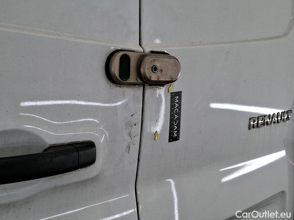  Renault  Trafic RENAULT  / 2019 / 4P / Fourgon tole FG GCF L1H1 1000 dCi 120 #13