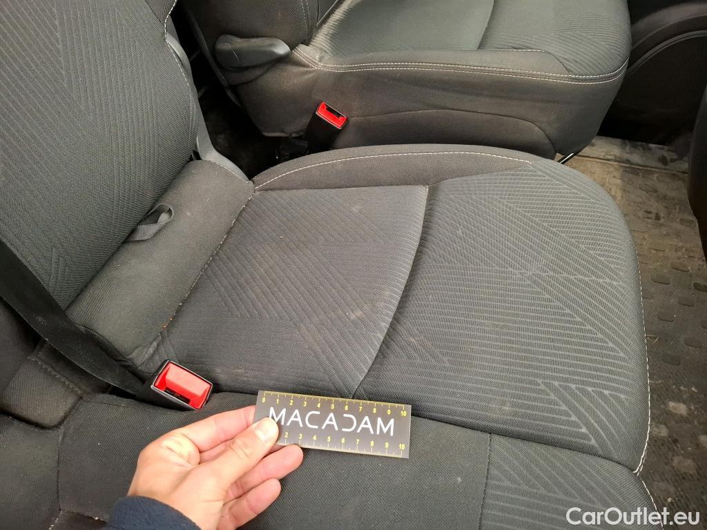  Renault  Trafic RENAULT  / 2019 / 4P / Fourgon tole FG GCF L1H1 1000 dCi 120 #18