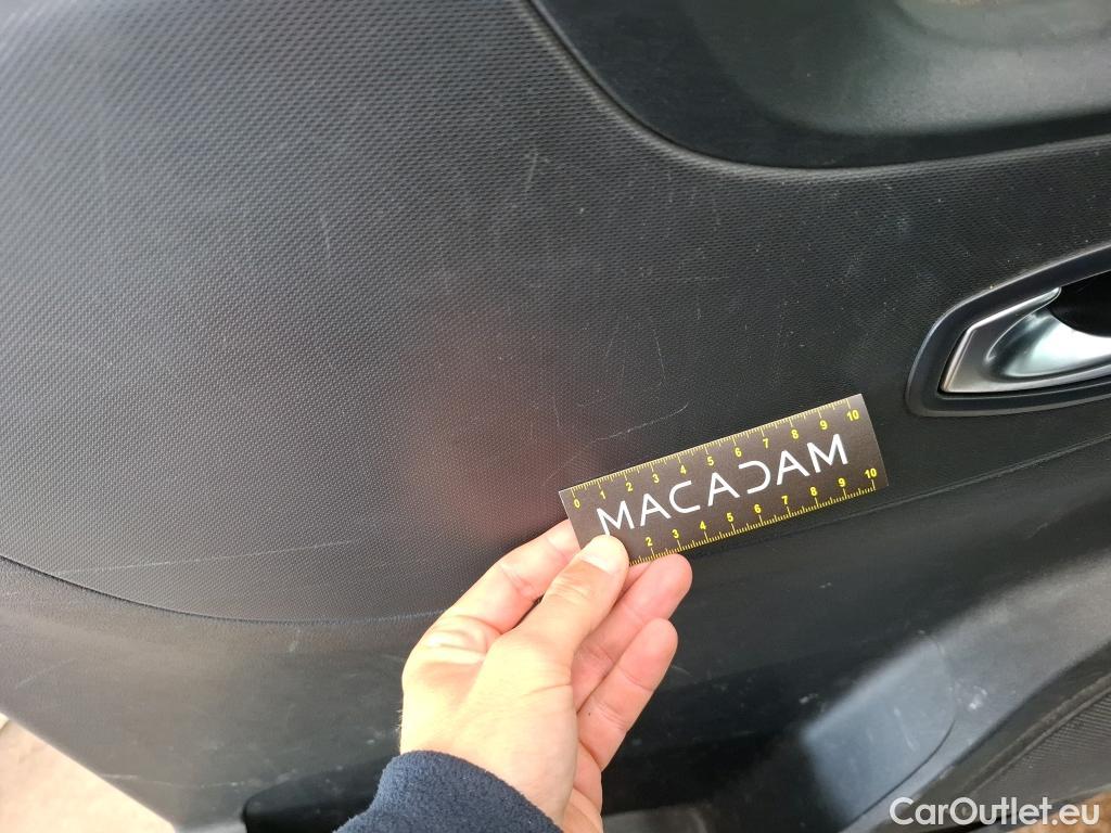  Renault  Trafic RENAULT  / 2019 / 4P / Fourgon tole FG GCF L1H1 1000 dCi 120 #9