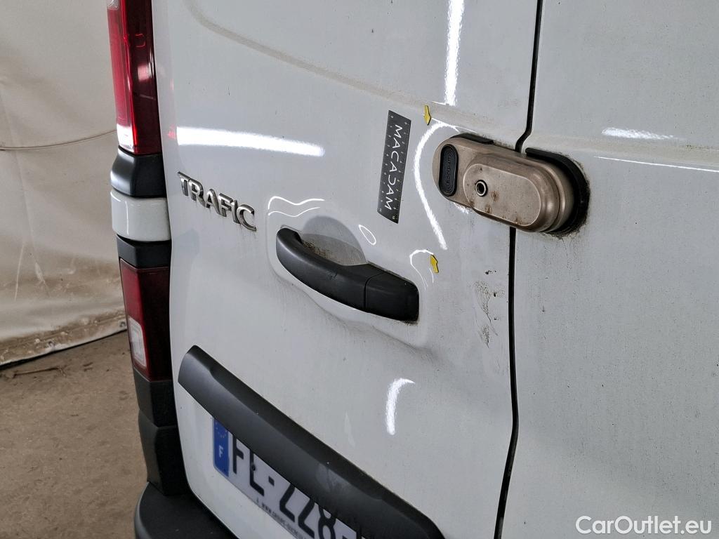  Renault  Trafic RENAULT  / 2019 / 4P / Fourgon tole FG GCF L1H1 1000 dCi 120 #2