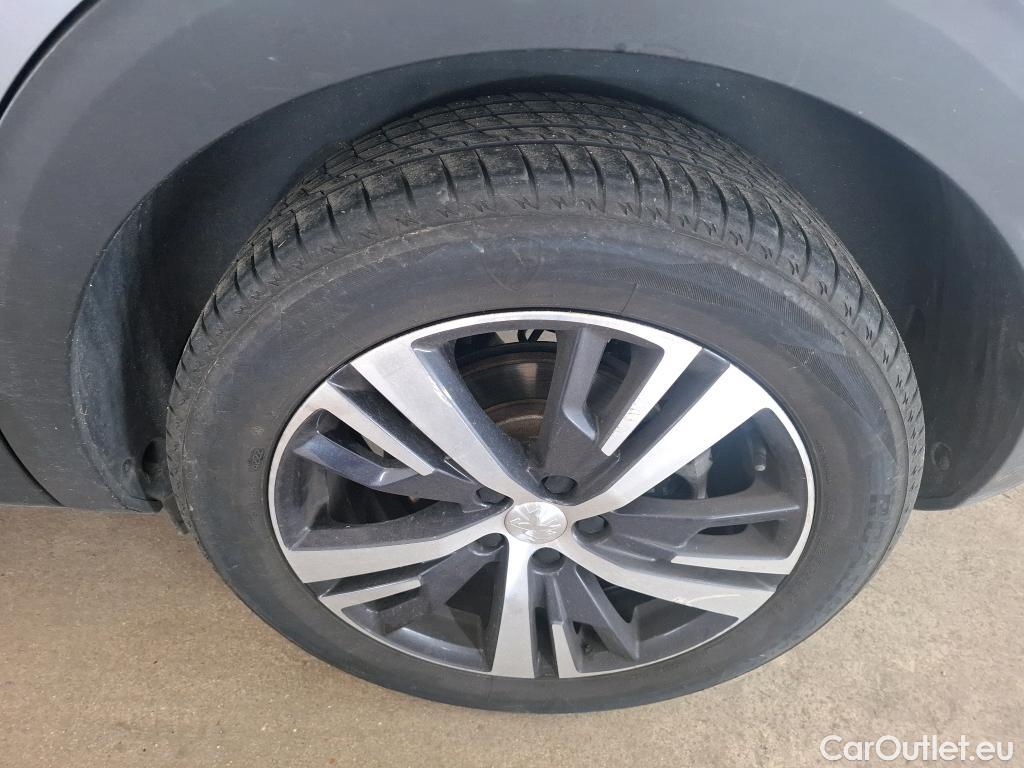  Peugeot  3008  Allure Business 1.2 PureTech 130CV BVA8 E6dT #13