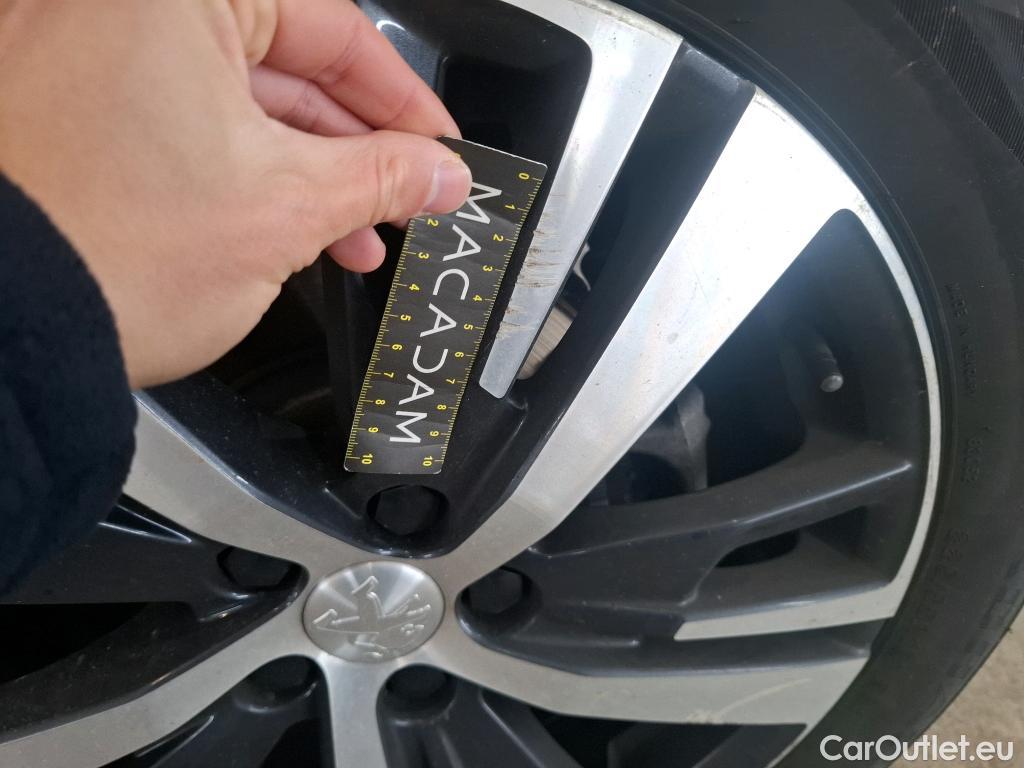  Peugeot  3008  Allure Business 1.2 PureTech 130CV BVA8 E6dT #16