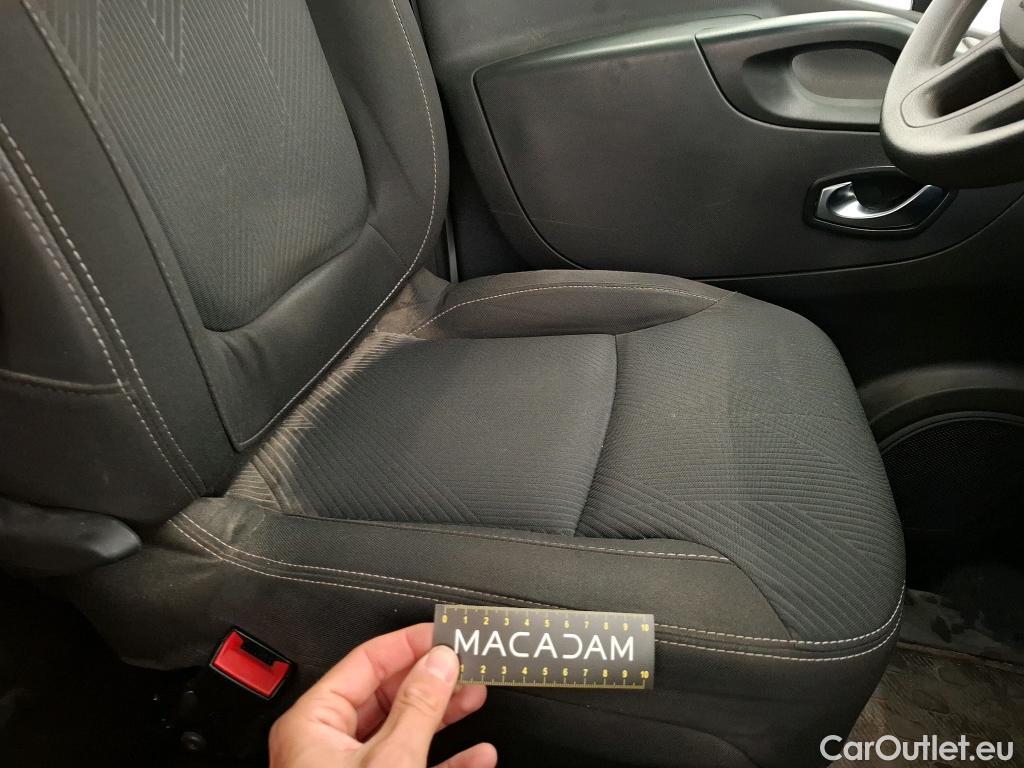  Renault  Trafic RENAULT  / 2019 / 4P / Fourgon tole FG GCF L1H1 1000 dCi 120 #19