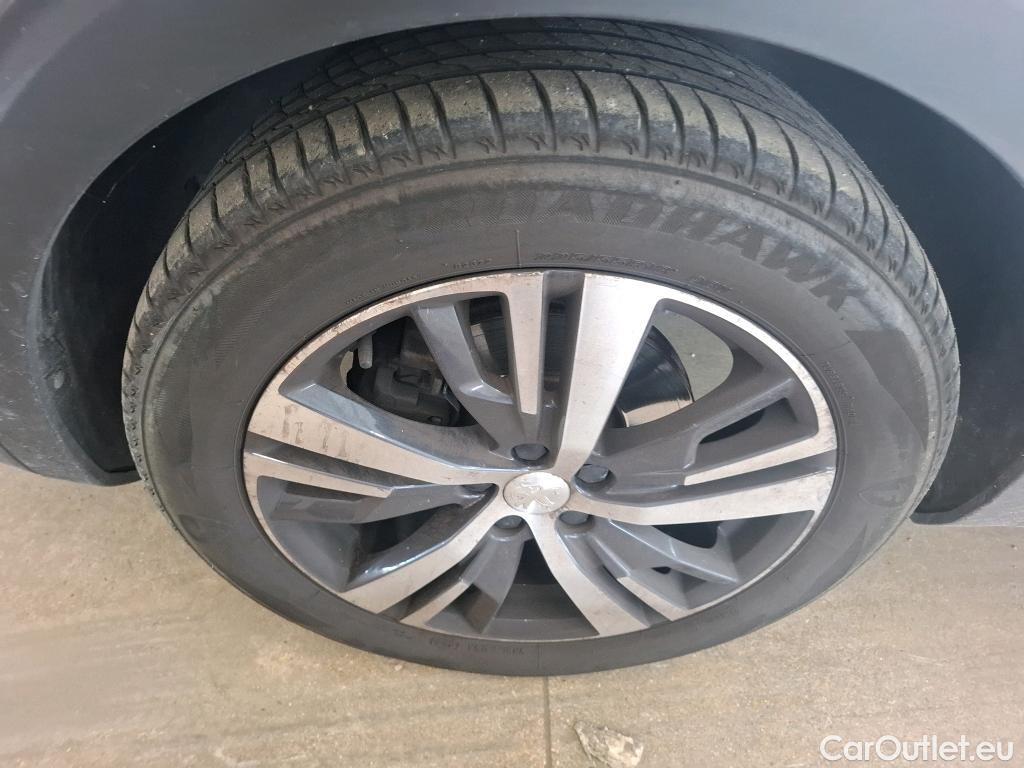  Peugeot  3008  Allure Business 1.2 PureTech 130CV BVA8 E6dT #42