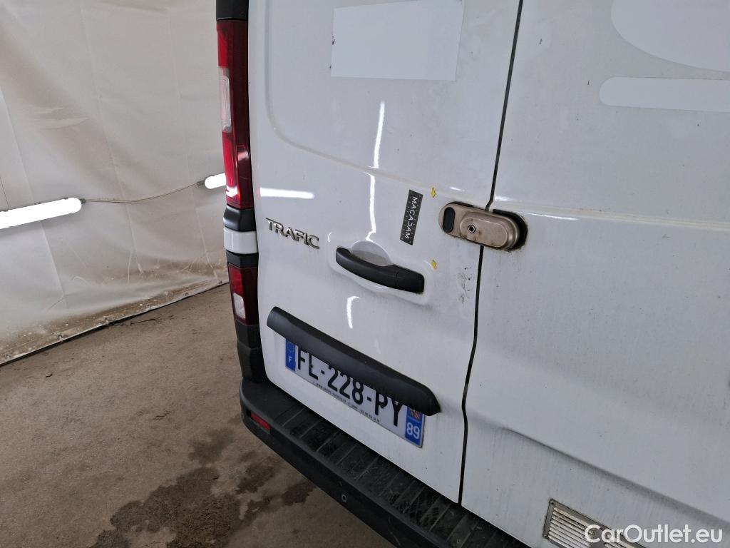  Renault  Trafic RENAULT  / 2019 / 4P / Fourgon tole FG GCF L1H1 1000 dCi 120 #1