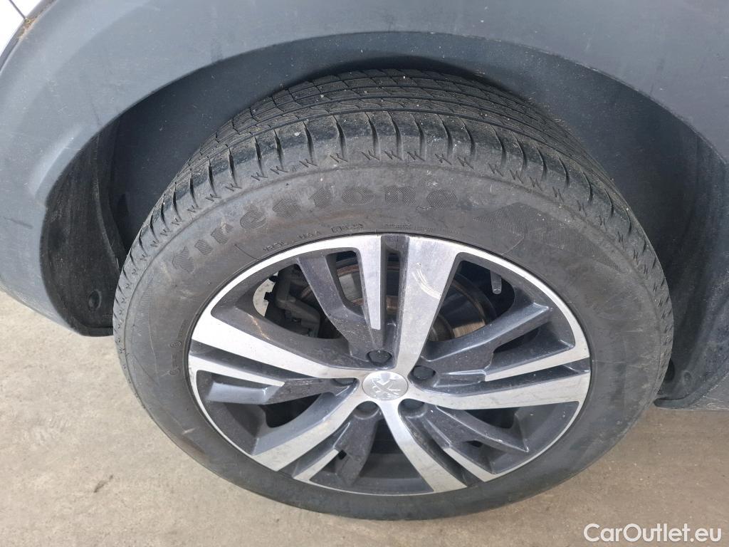  Peugeot  3008  Allure Business 1.2 PureTech 130CV BVA8 E6dT #45