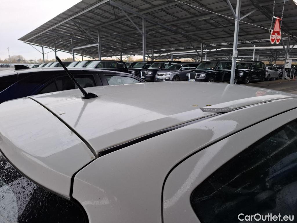  Toyota  Yaris TOYOTA  Hybride 5p Berline 1.5 VVT-I HYBRID Dynamic Business #9