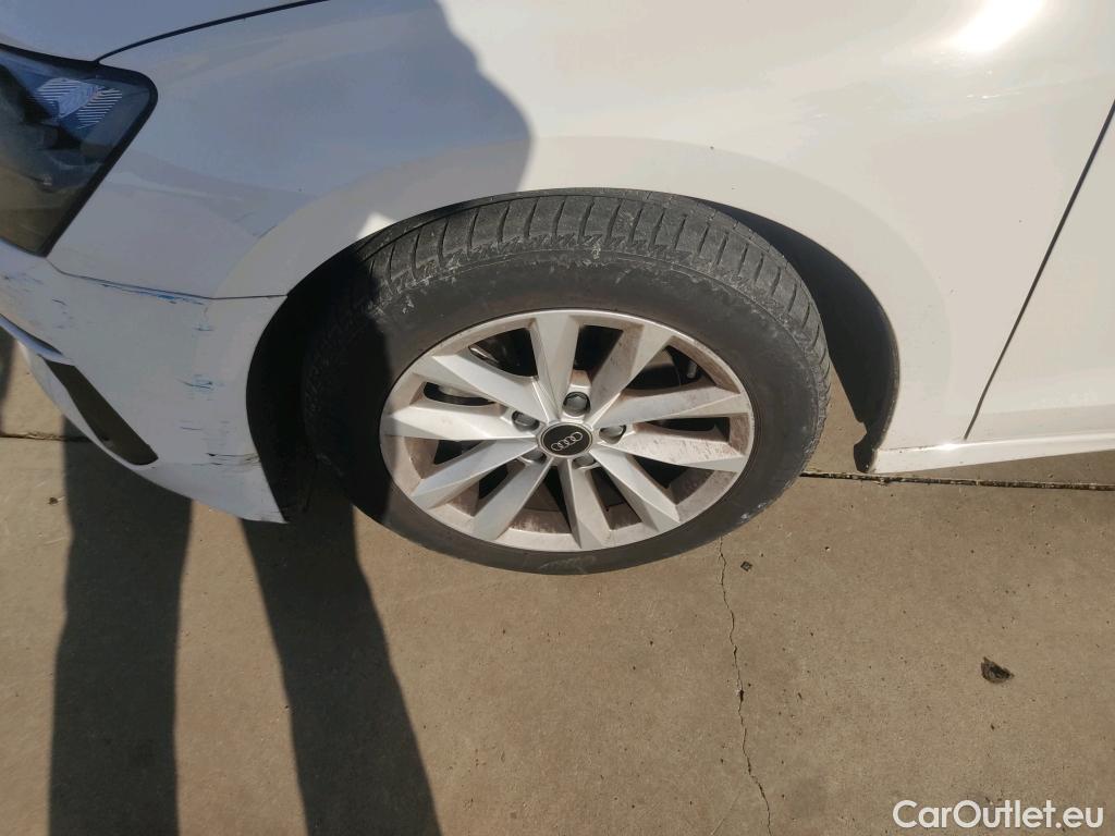  Audi  A3 AUDI  / 2020 / 5P / berlina con portón Sportback 30 TFSI 81kW (110CV) S tronic #16