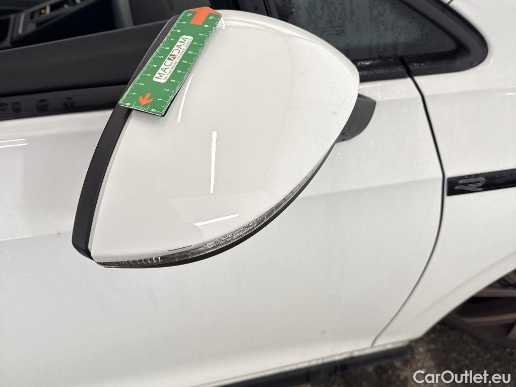  Volkswagen  Golf  VOLKSWAGEN / 2020 / 5P / Berline 1.5 eTSI OPF 150 DSG7 R-Line #28