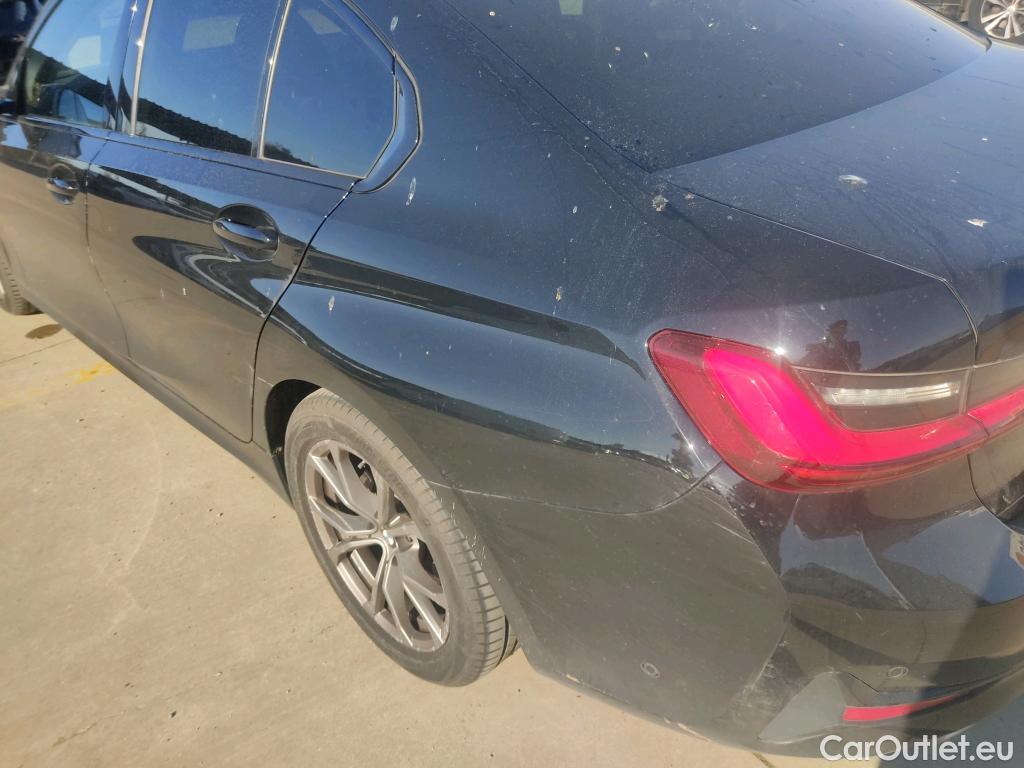  Bmw  Serie 3 BMW  / 2018 / 4P / sedán 318d Auto. #7