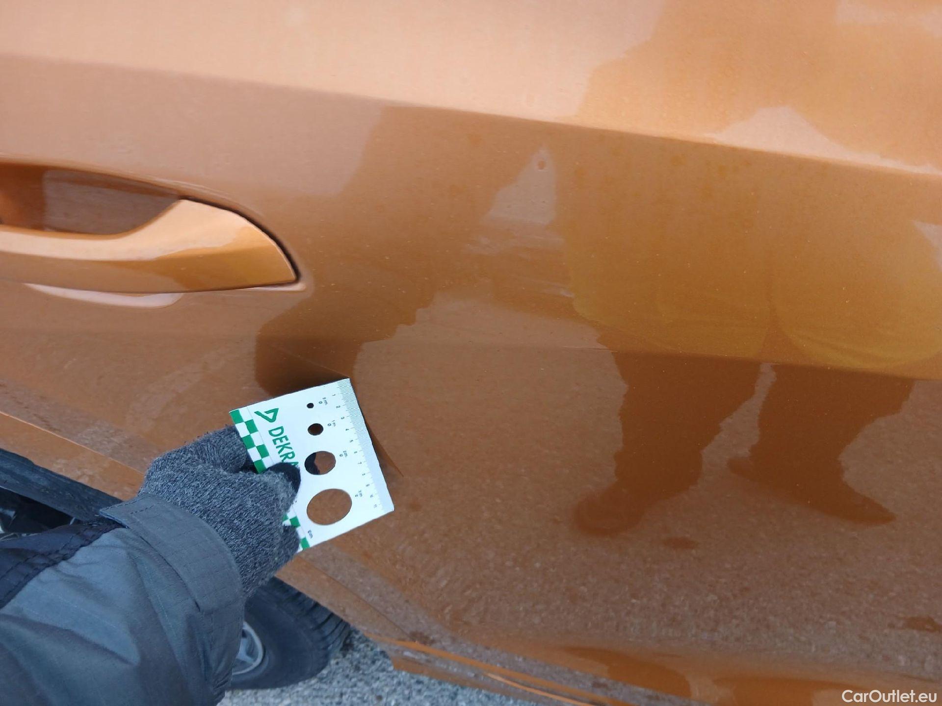  Audi  Q8 AUDI  / 2018 / 5P / todoterreno 60 TFSIe S Line 250kW quattro tiptronic #17