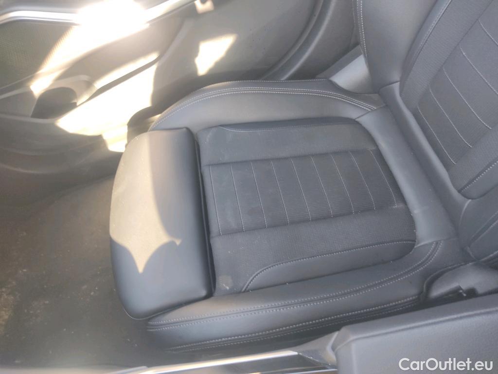  Bmw  Serie 3 BMW  / 2018 / 4P / sedán 318d Auto. #15