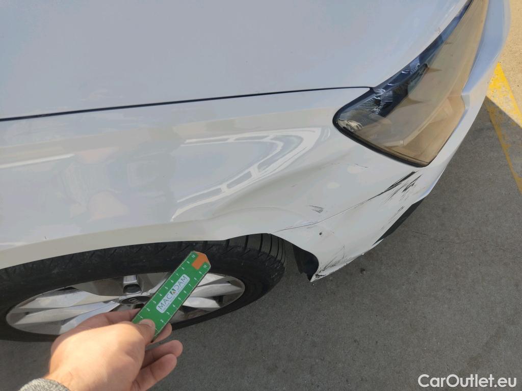  Audi  A3 AUDI  / 2020 / 5P / berlina con portón Sportback 30 TFSI 81kW (110CV) S tronic #2