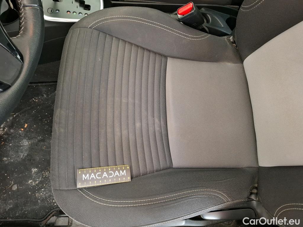  Toyota  Yaris TOYOTA  Hybride 5p Berline 1.5 VVT-I HYBRID Dynamic Business #42