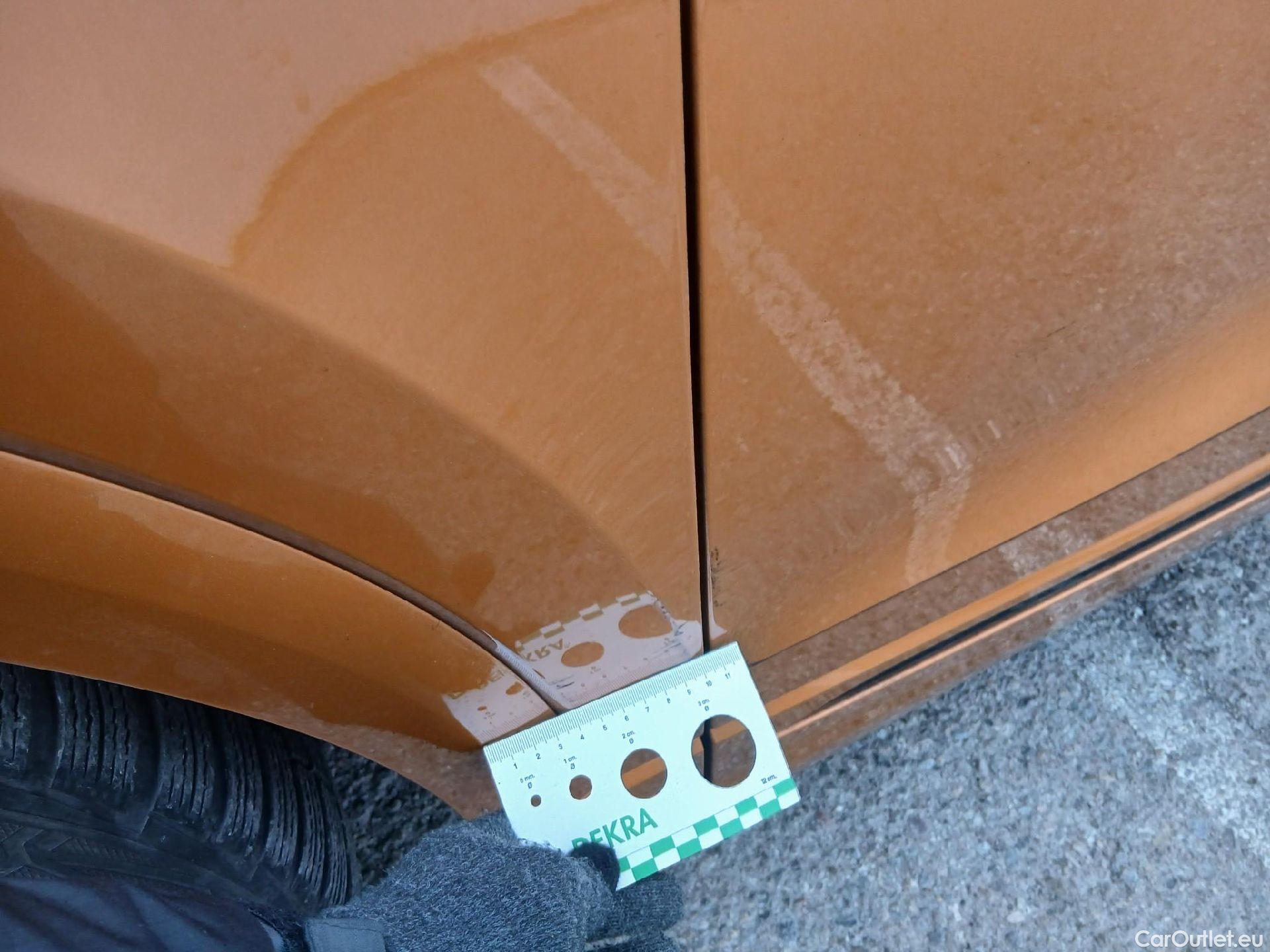  Audi  Q8 AUDI  / 2018 / 5P / todoterreno 60 TFSIe S Line 250kW quattro tiptronic #2