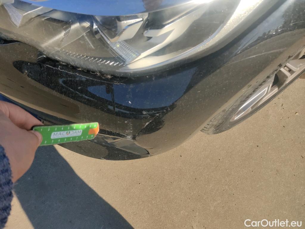  Bmw  Serie 3 BMW  / 2018 / 4P / sedán 318d Auto. #10