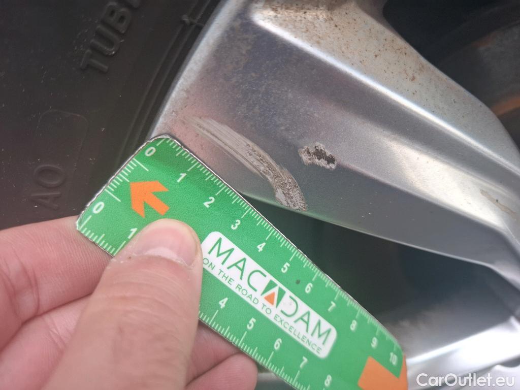  Volkswagen  T-ROC VOLKSWAGEN  / 2017 / 5P / SUV 1.5 TSI 150 EVO CARAT EXCLUSIVE #5