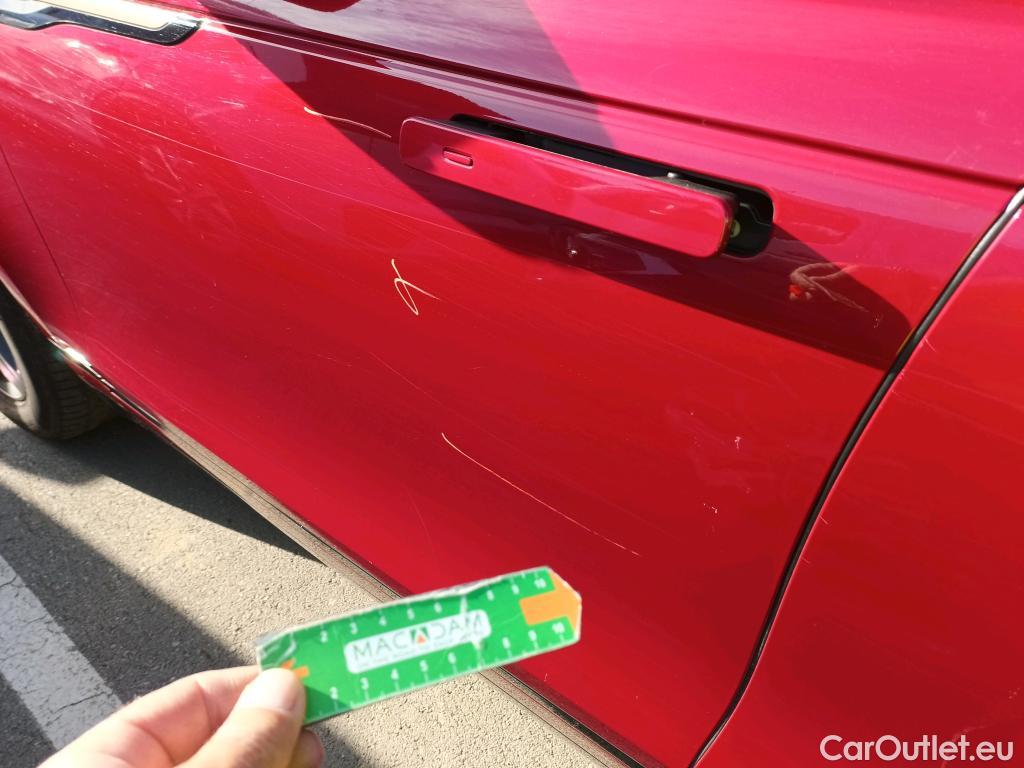  Land Rover  Range Rover LAND ROVER  Velar / 2017 / 5P / todoterreno 2.0 P250 184kW R-Dynamic S 4WD Auto #3