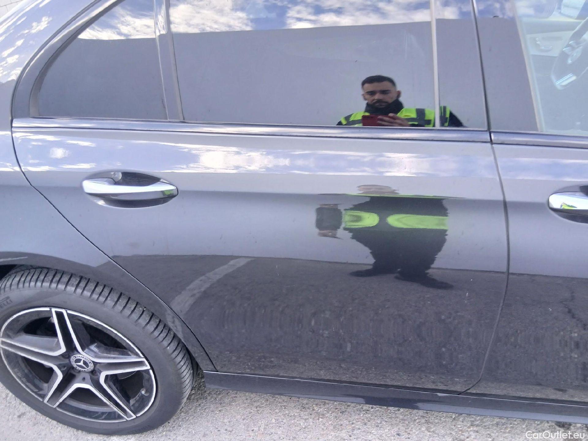  Mercedes  E-Klasse MERCEDES-BENZ Clase E / 2020 / 4P / sedán E 300 de 4MATIC #14