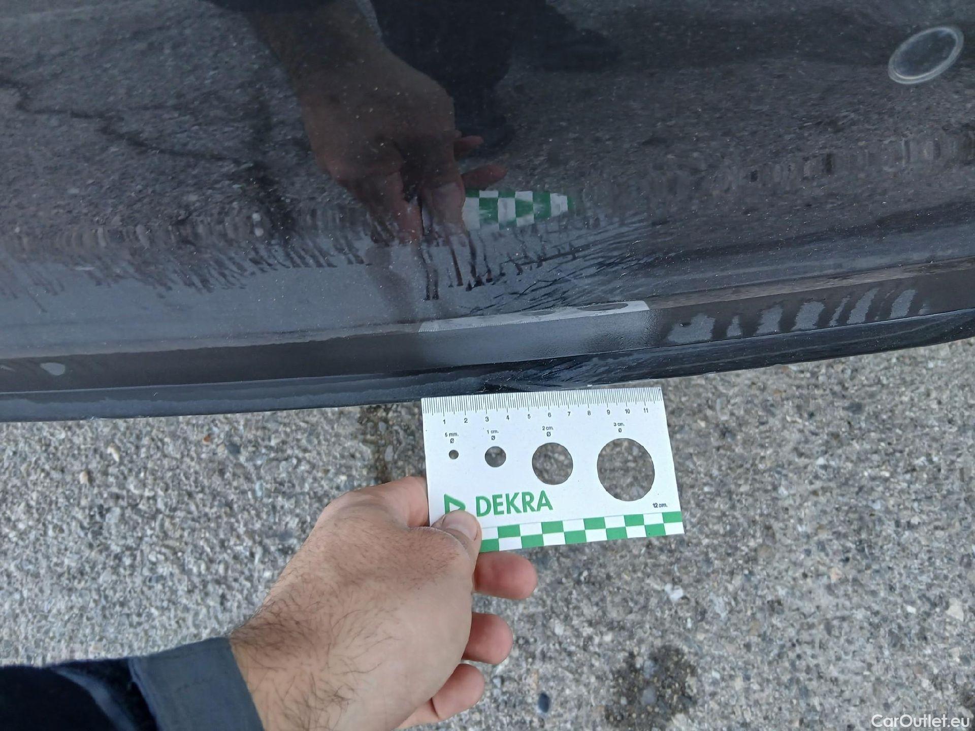  Mercedes  E-Klasse MERCEDES-BENZ Clase E / 2020 / 4P / sedán E 300 de 4MATIC #7