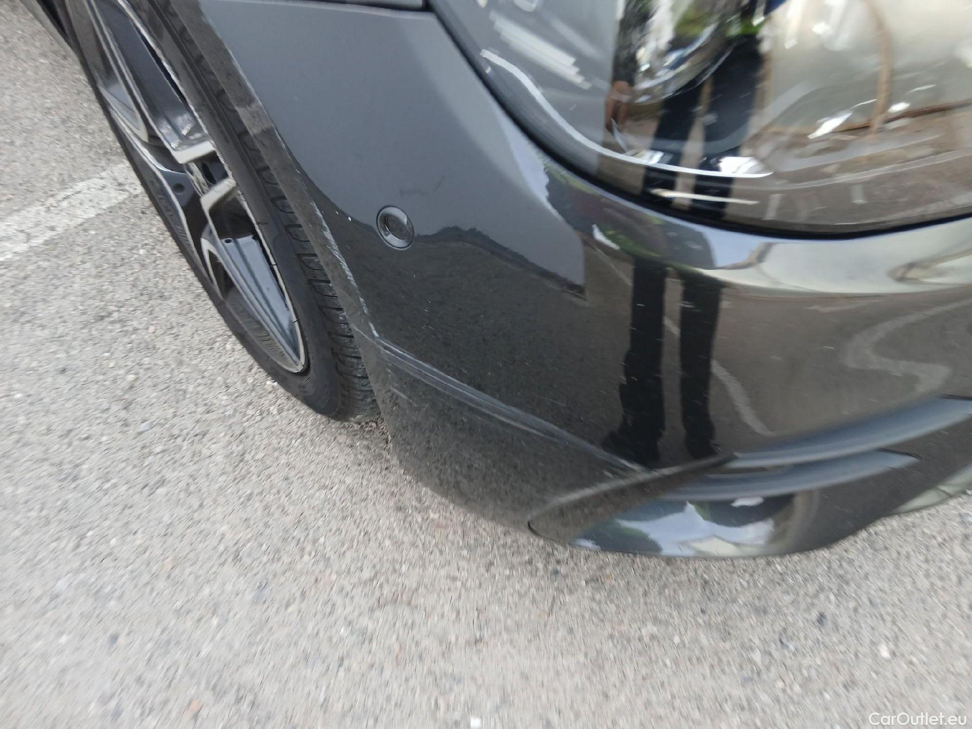  Mercedes  E-Klasse MERCEDES-BENZ Clase E / 2020 / 4P / sedán E 300 de 4MATIC #1