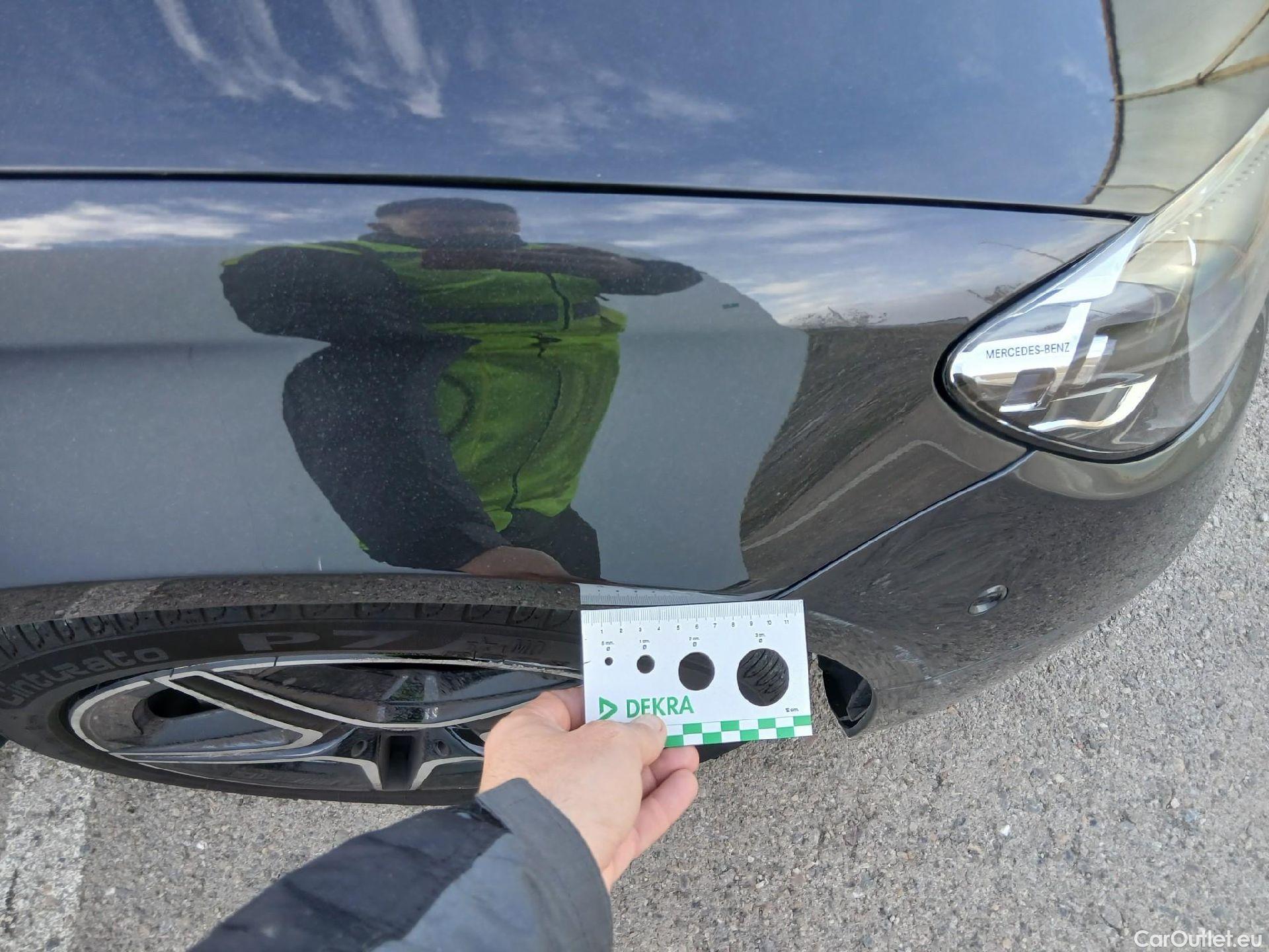  Mercedes  E-Klasse MERCEDES-BENZ Clase E / 2020 / 4P / sedán E 300 de 4MATIC #18