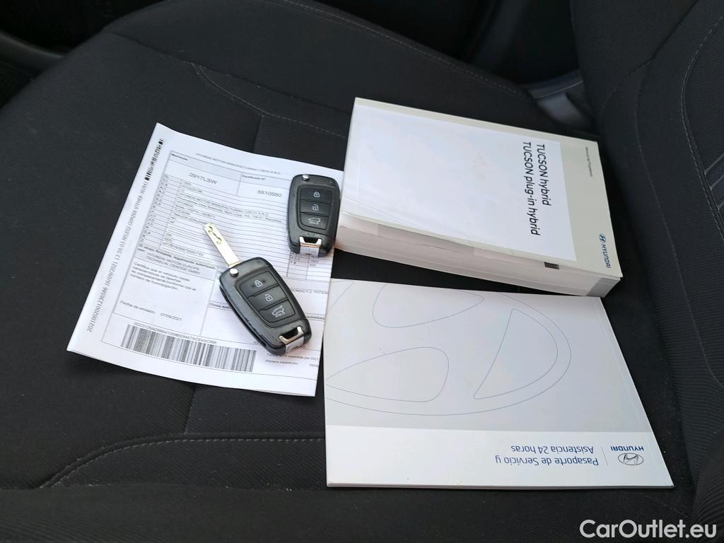 Hyundai  Tucson HYUNDAI  / 2020 / 5P / todoterreno 1.6 TGDI PHEV 195kW Maxx Auto 4X4 #32