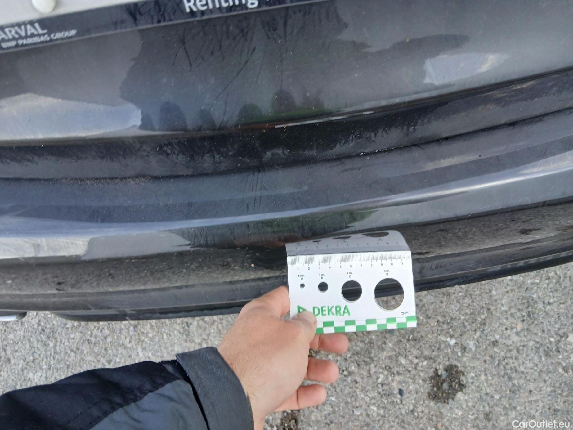  Mercedes  E-Klasse MERCEDES-BENZ Clase E / 2020 / 4P / sedán E 300 de 4MATIC #6