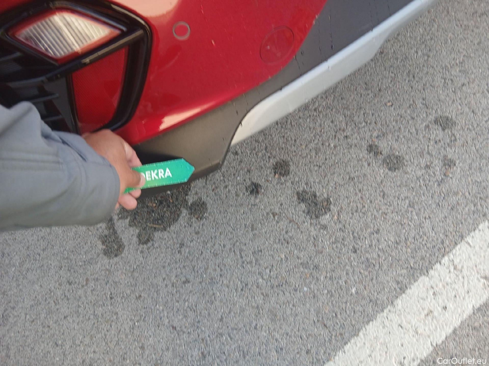  KIA  Niro KIA  / 2019 / 5P / crossover 1.6 GDi PHEV 104kW (141CV) Drive #20