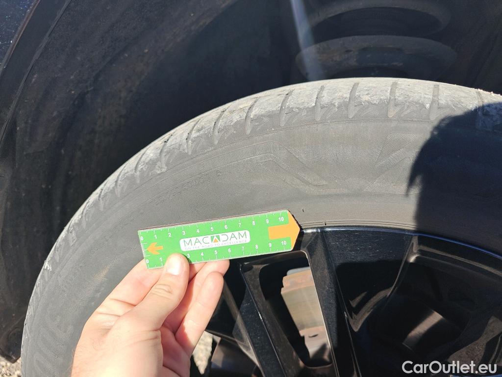  Toyota  RAV4 TOYOTA  / 2018 / 5P / todoterreno 2.5l 220H Style #5