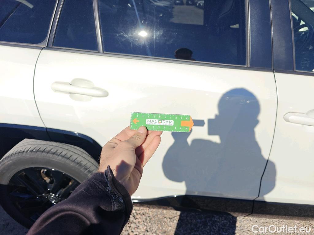  Toyota  RAV4 TOYOTA  / 2018 / 5P / todoterreno 2.5l 220H Style #27