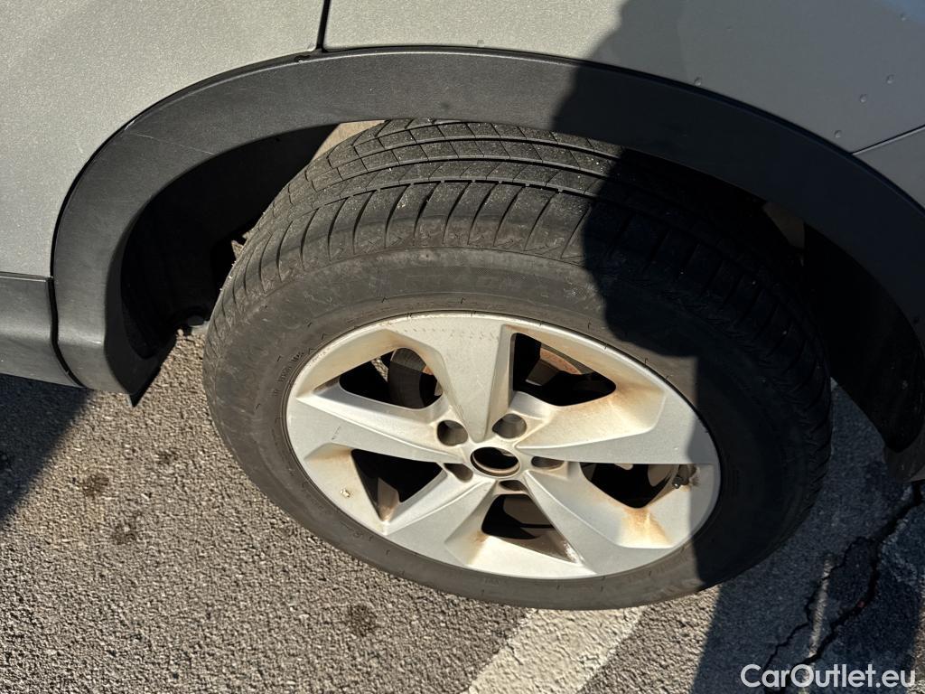  Nissan  Qashqai NISSAN  / 2017 / 5P / todoterreno dCi 85 kW (115 CV) E6D ACENTA #39