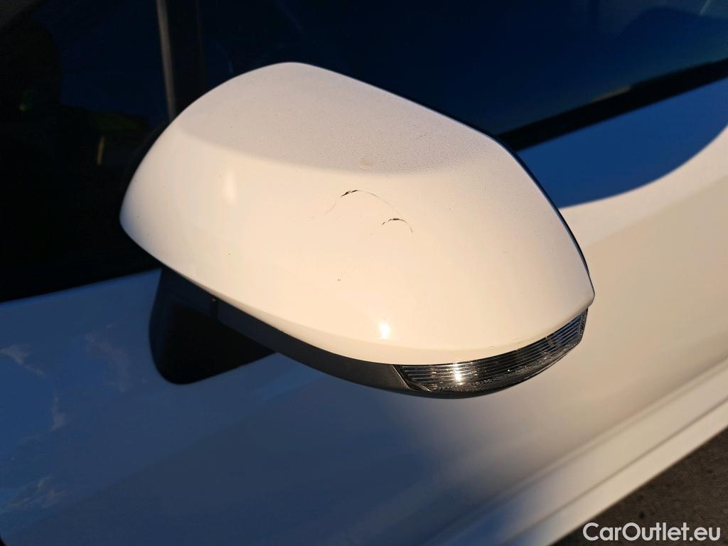  Toyota  Corolla TOYOTA  1.8 125H ACTIVE TECH E-CVT #22