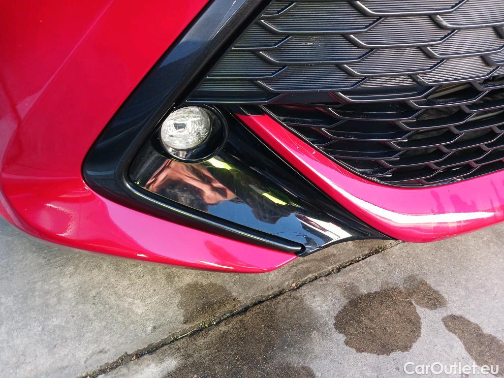  Toyota  Corolla TOYOTA  / 2020 / 5P / berlina con portón 1.8 125H STYLE E-CVT #13