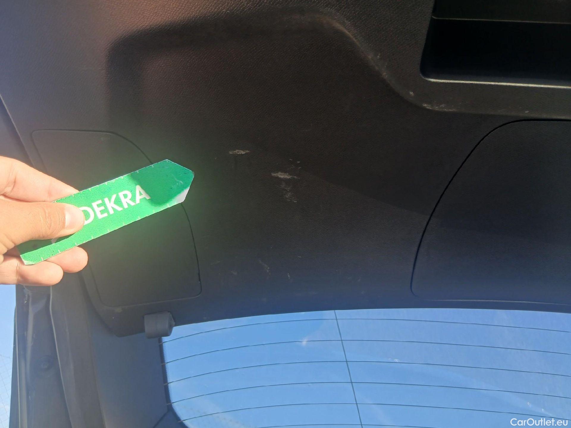  Peugeot  3008 PEUGEOT  / 2020 / 5P / todoterreno 1.5 BlueHDi 96kW S&S Allure Pack EAT8 #11