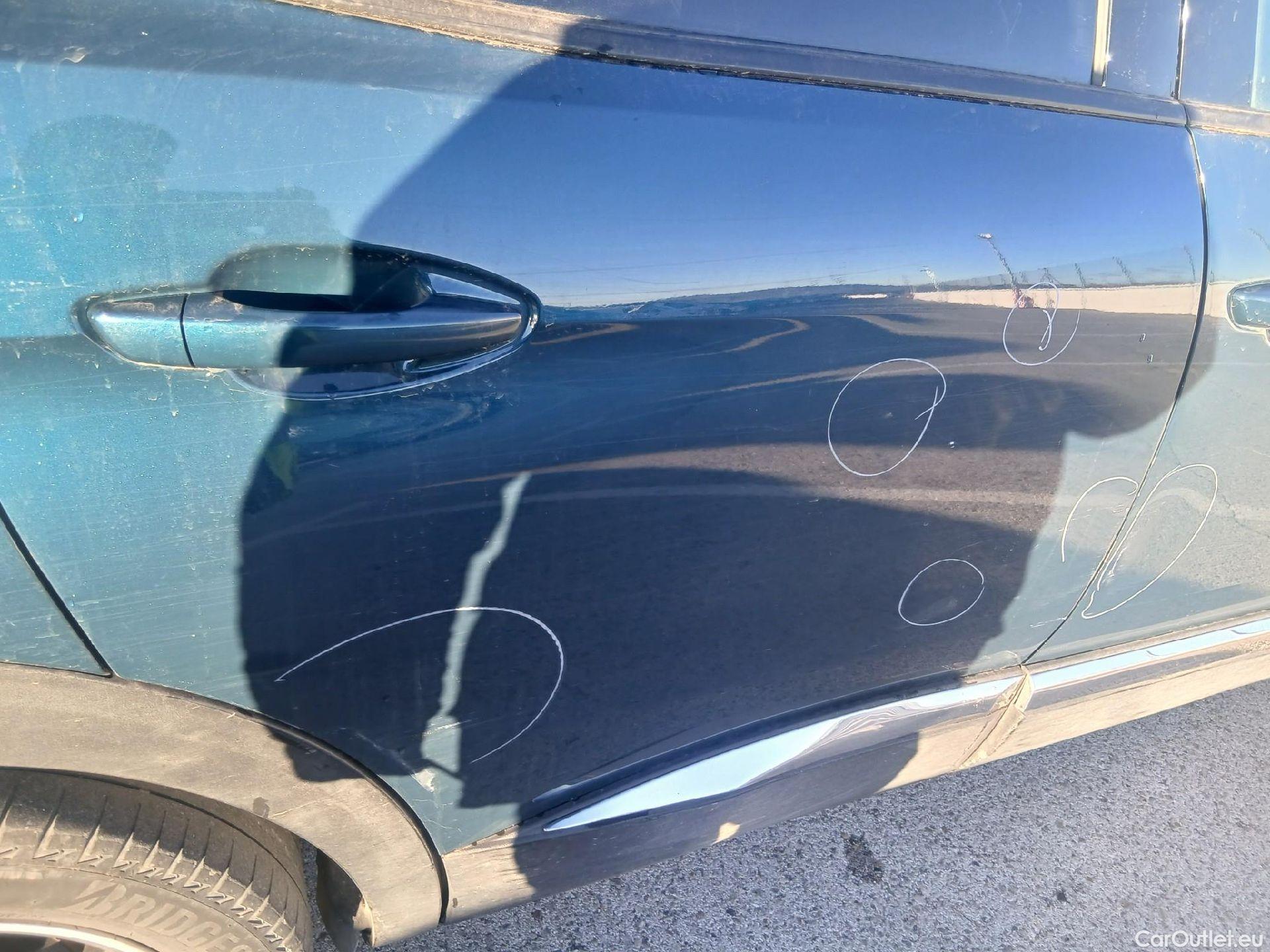  Peugeot  3008 PEUGEOT  / 2020 / 5P / todoterreno 1.5 BlueHDi 96kW S&S Allure Pack EAT8 #51