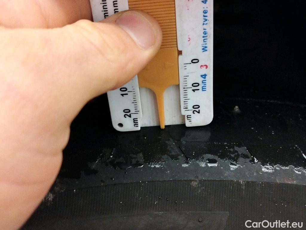  Peugeot  3008 PEUGEOT  Hybrid / 2016 / 5P / todoterreno 225 e-EAT8 Allure #2