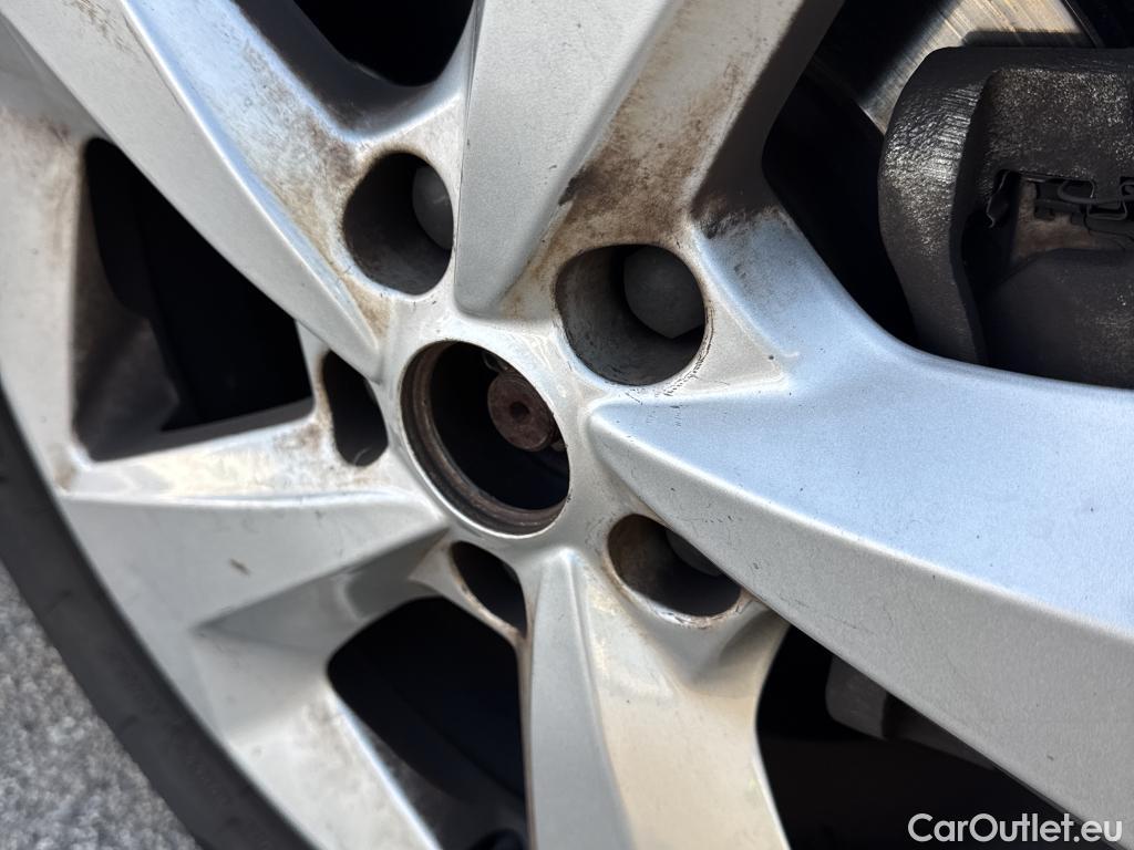  Nissan  Qashqai NISSAN  / 2017 / 5P / todoterreno dCi 85 kW (115 CV) E6D ACENTA #38