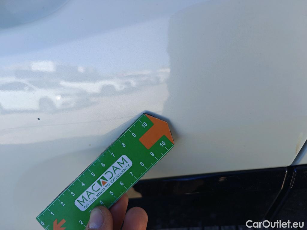  Toyota  RAV4 TOYOTA  / 2018 / 5P / todoterreno 2.5l 220H Style #26