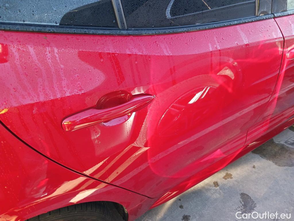  Toyota  Corolla TOYOTA  / 2020 / 5P / berlina con portón 1.8 125H STYLE E-CVT #23