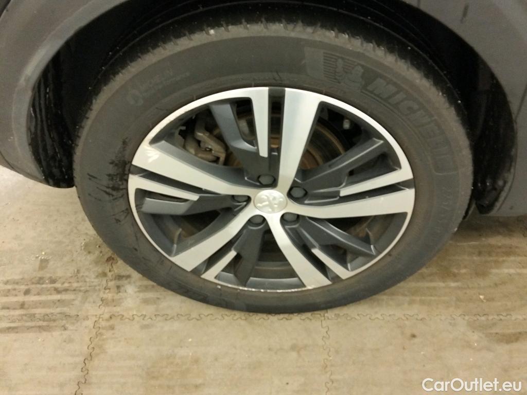  Peugeot  3008 PEUGEOT  Hybrid / 2016 / 5P / todoterreno 225 e-EAT8 Allure #5