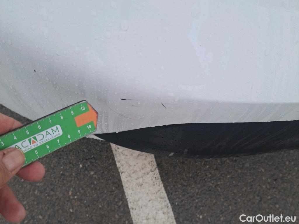  Peugeot  208 PEUGEOT  / 2019 / 5P / berlina con portón PureTech 73kW (100CV) Allure #21