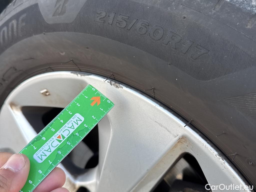  Nissan  Qashqai NISSAN  / 2017 / 5P / todoterreno dCi 85 kW (115 CV) E6D ACENTA #48