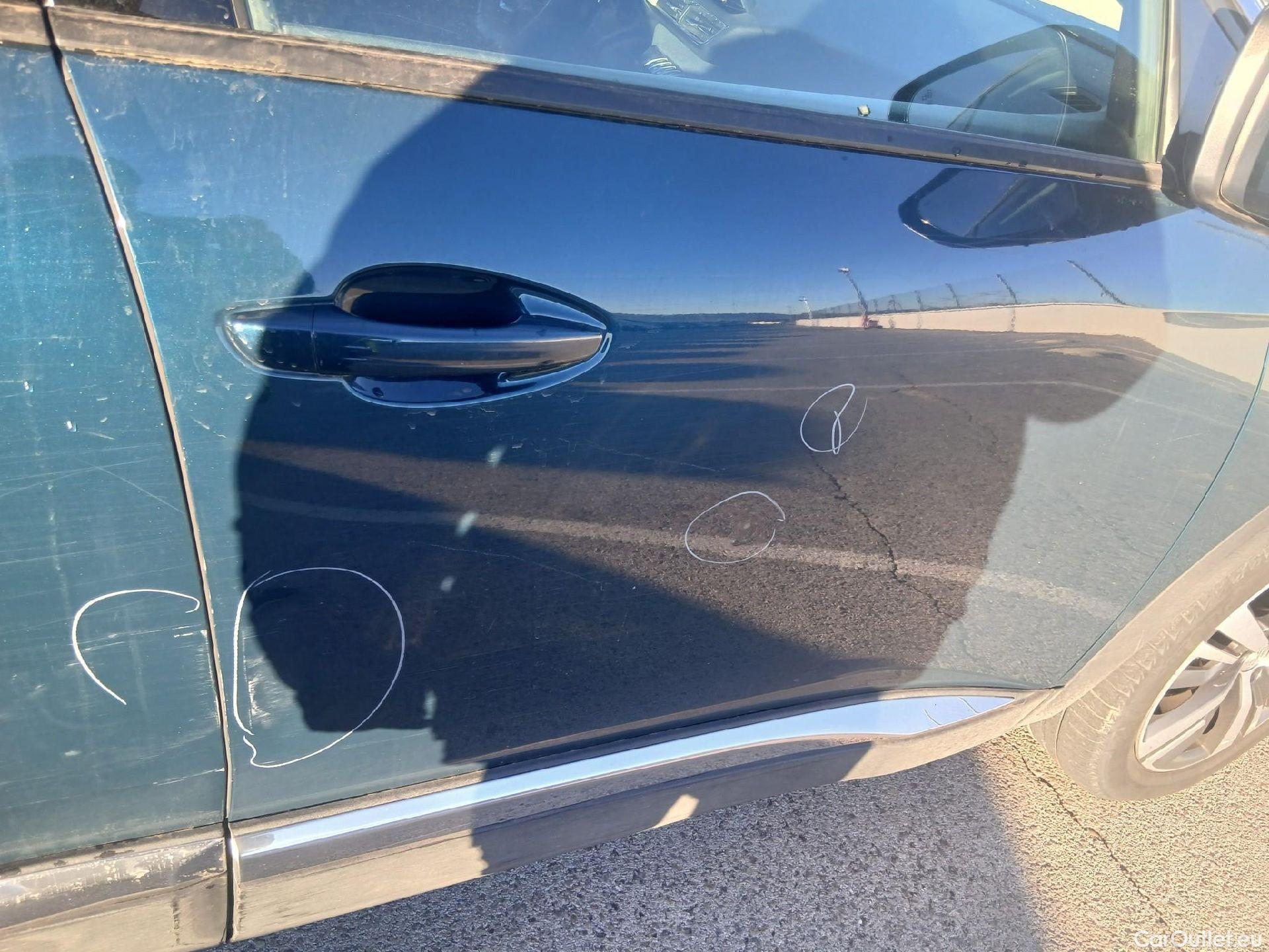  Peugeot  3008 PEUGEOT  / 2020 / 5P / todoterreno 1.5 BlueHDi 96kW S&S Allure Pack EAT8 #52