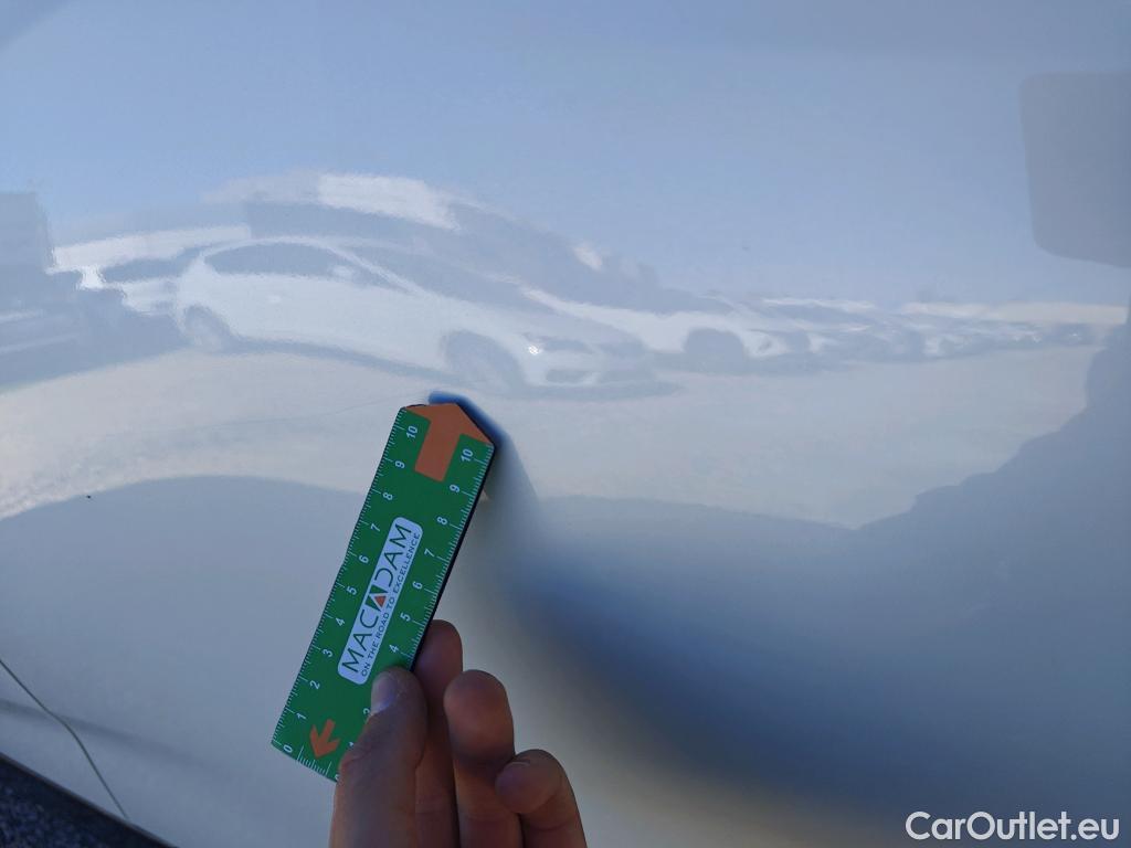  Toyota  RAV4 TOYOTA  / 2018 / 5P / todoterreno 2.5l 220H Style #25