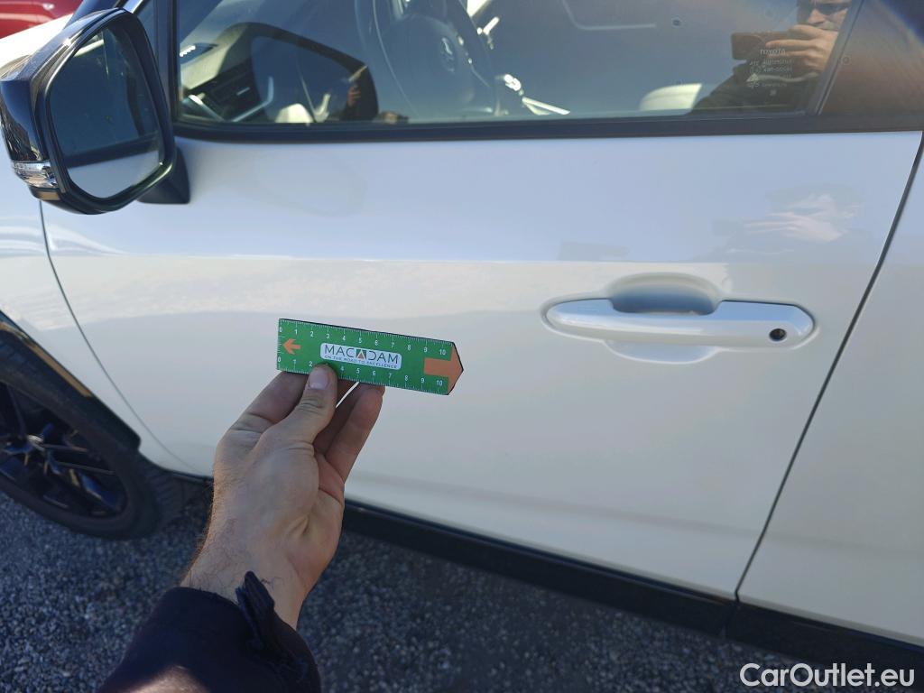  Toyota  RAV4 TOYOTA  / 2018 / 5P / todoterreno 2.5l 220H Style #32