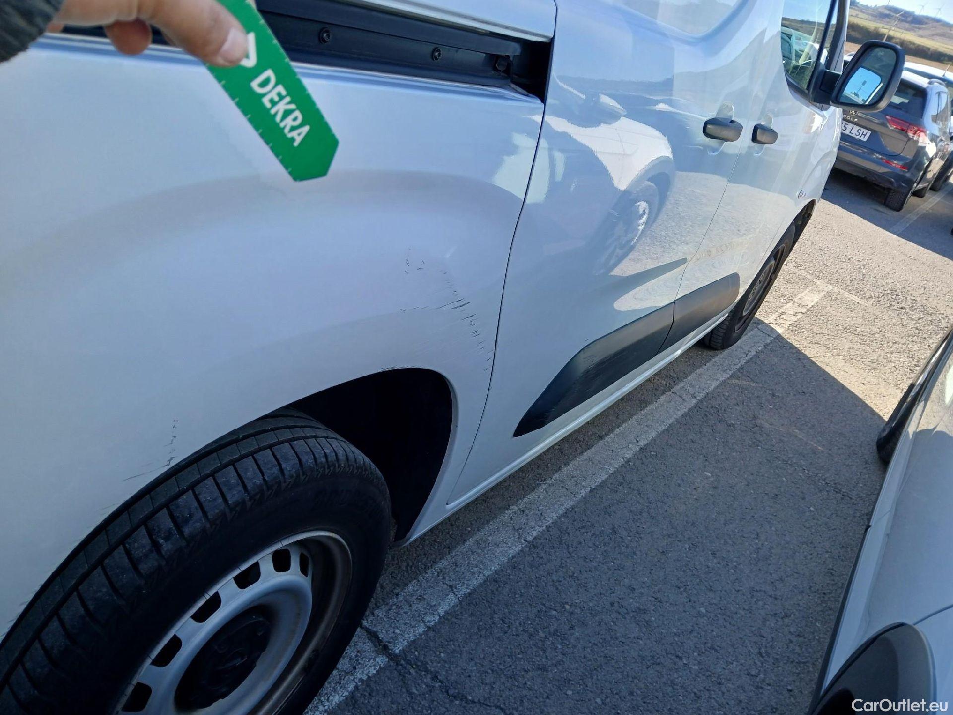  Opel  Combo OPEL  / 2018 / 3P / furgón derivado de turismo 1.6 TD S/S 74kW (100CV) Express L H1 650 #38